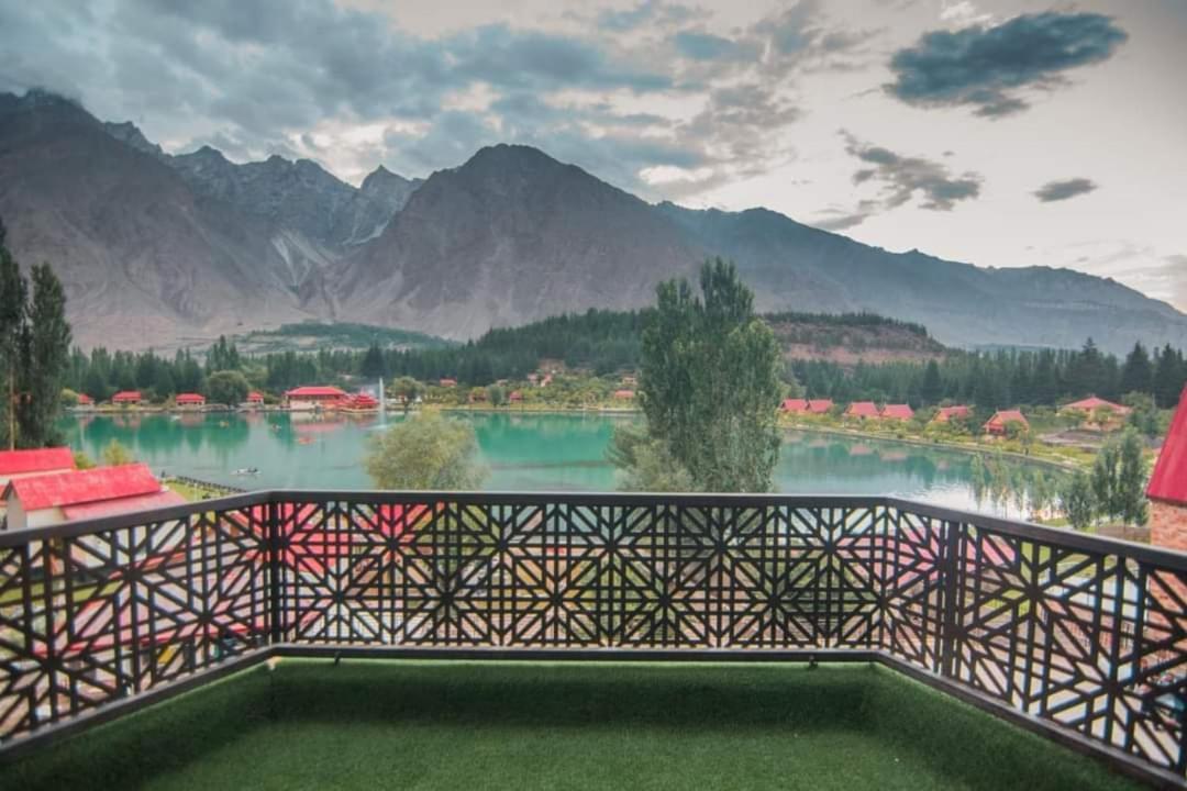 Tibet Hotel Skardu Esterno foto