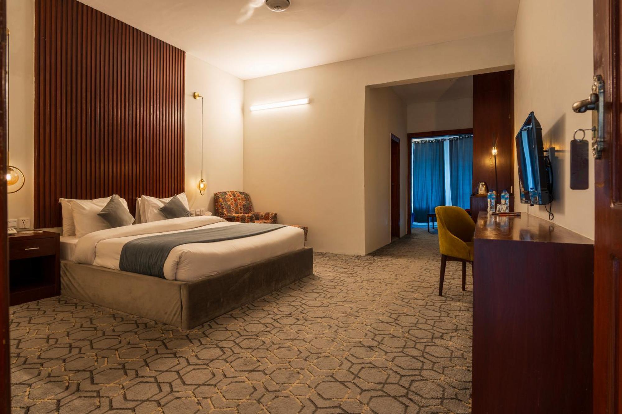 Tibet Hotel Skardu Esterno foto